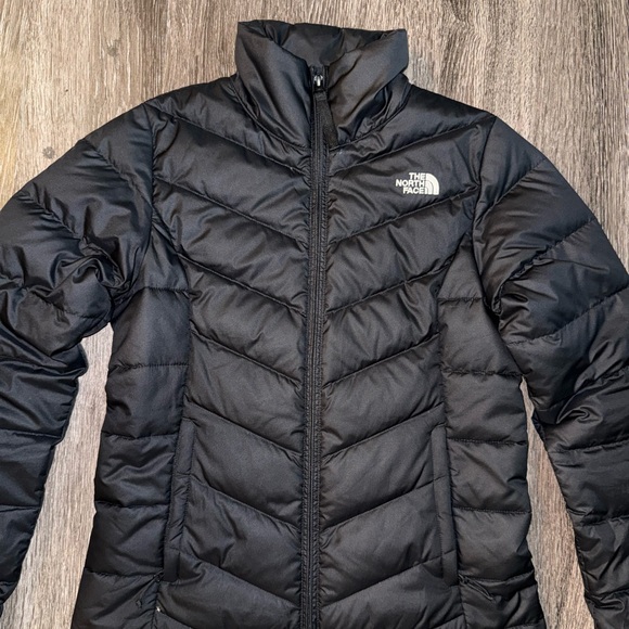 The North Face Women’s 550 Puffer - Picture 2 of 5